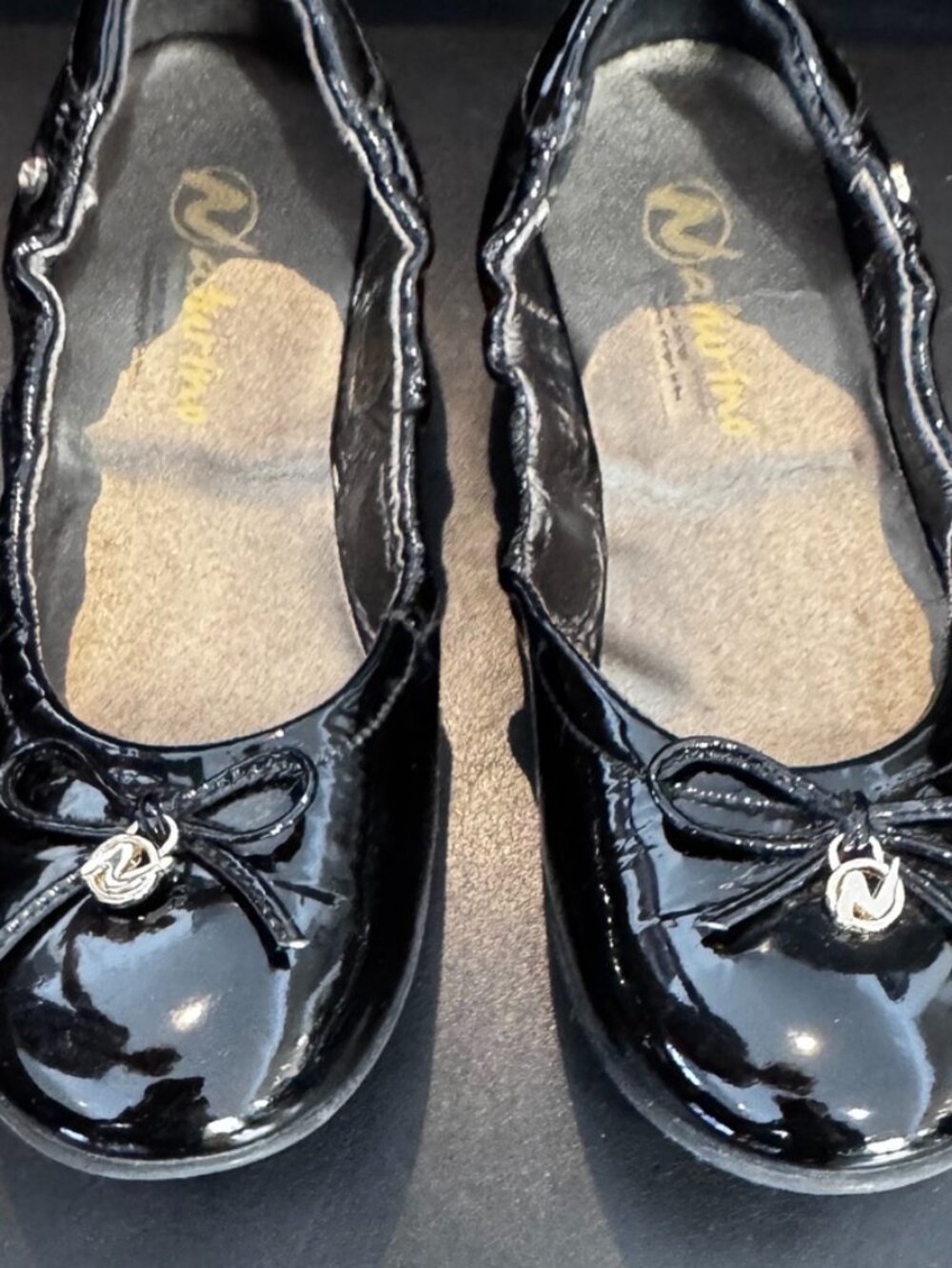 Naturino Girls' Black Patent Leather Ballet Flats, Size US 2/EU 33, New - Picture 2 of 6